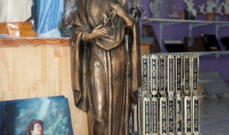 Statue de la vierge La Saline