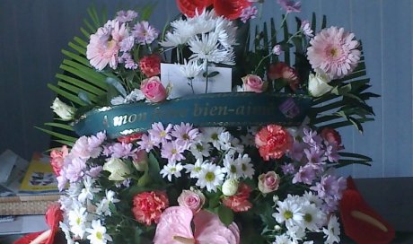 Service fleuriste pour la réalisation de couronne florale funéraire La Saline 
